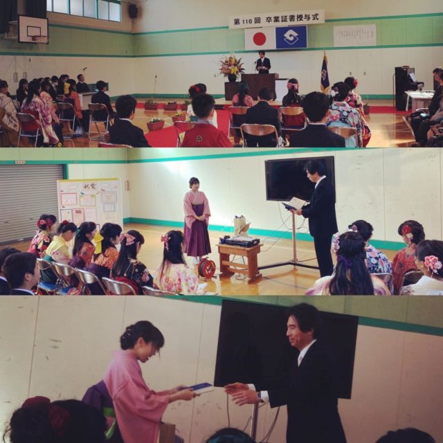 Our book has been passed to students 👦👧 at a graduation cere